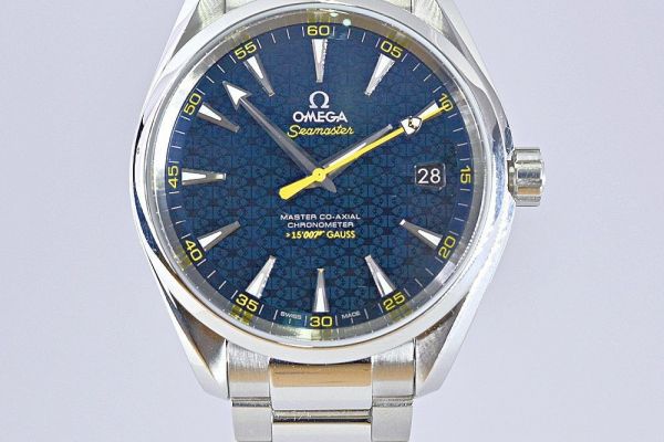 omega seamaster 007 blue