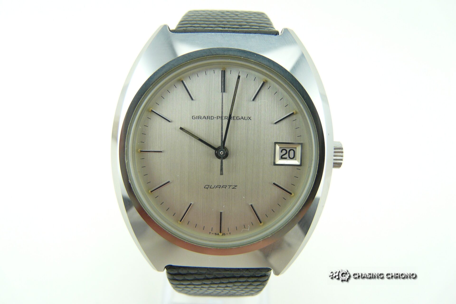 Girard Perregaux Titanium 705 – 1970-1979 Vintage Quartz - Chasing Chrono